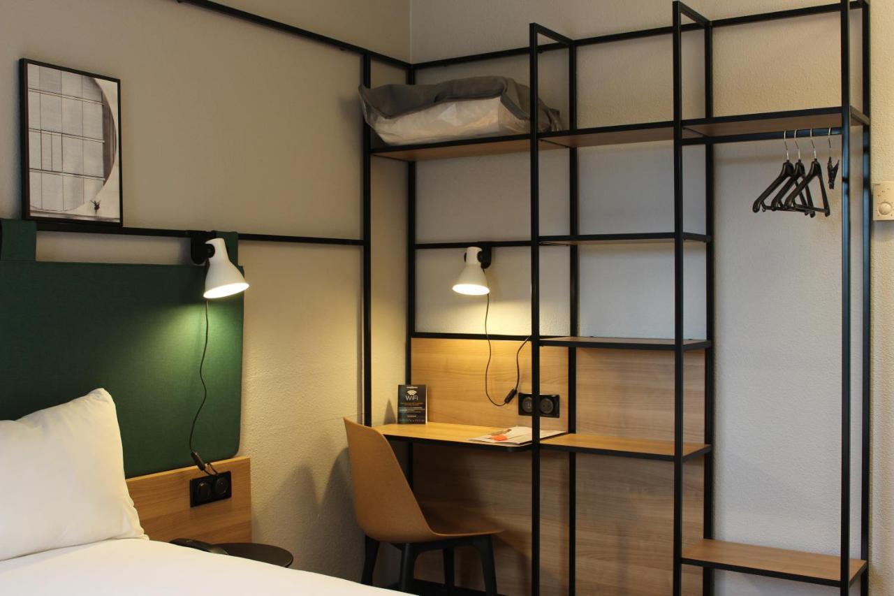 Hotel Ibis Évry-Courcouronnes Esterno foto